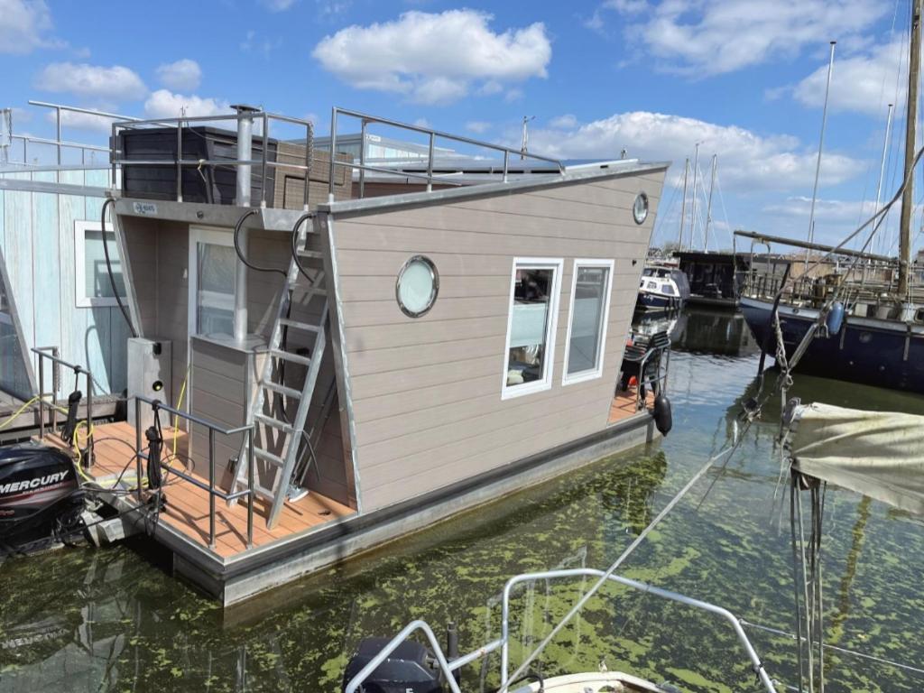 Tiny Lake Houses Near The Beach And Centre By Weltevreden Experience 제이볼데 외부 사진