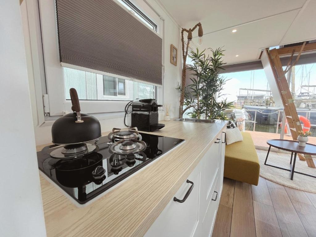 Tiny Lake Houses Near The Beach And Centre By Weltevreden Experience 제이볼데 외부 사진