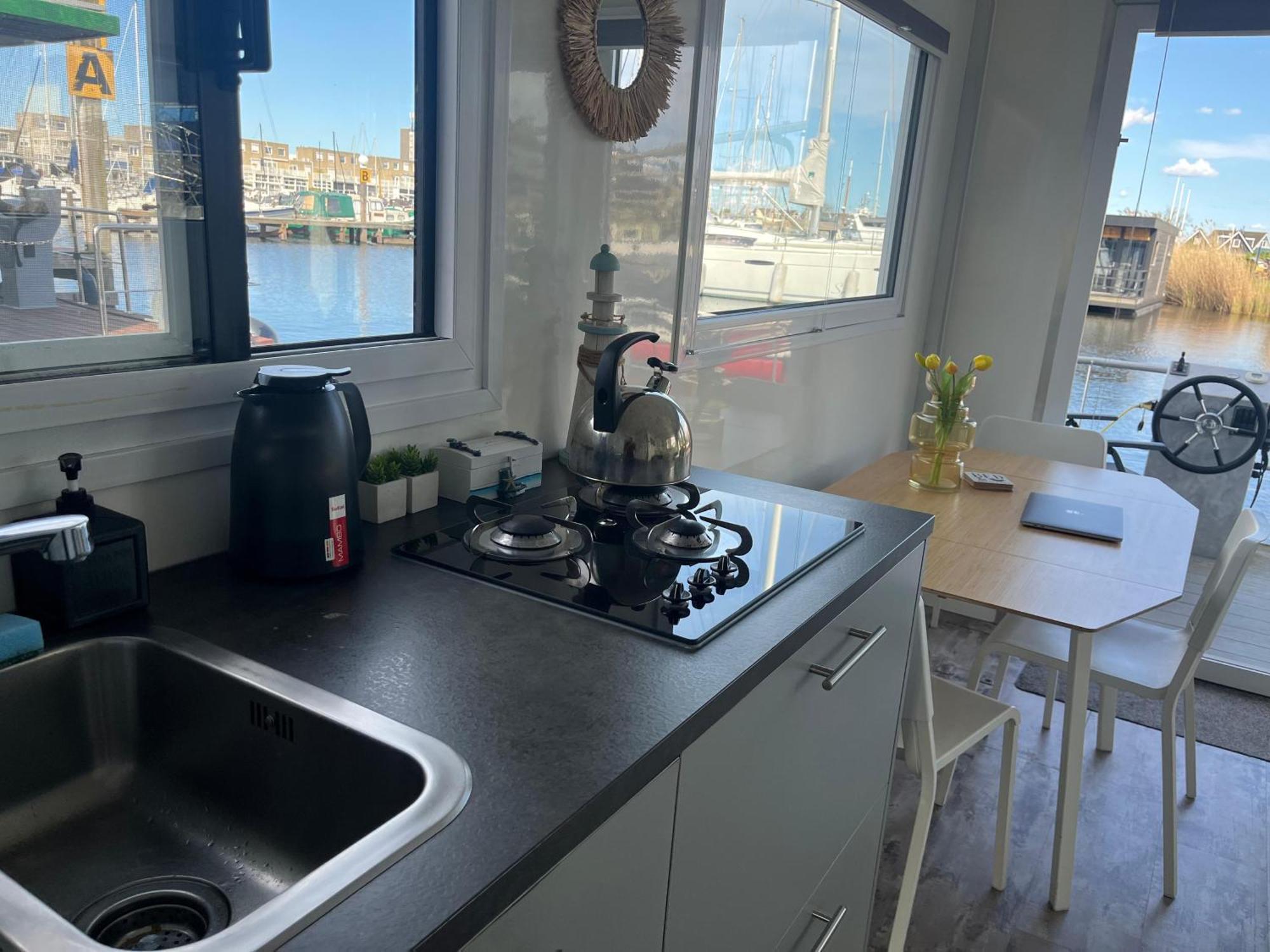 Tiny Lake Houses Near The Beach And Centre By Weltevreden Experience 제이볼데 외부 사진